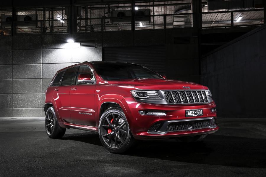  Jeep Grand Cherokee SRT Night 2016 года  (AU) (фото 21 из 26)